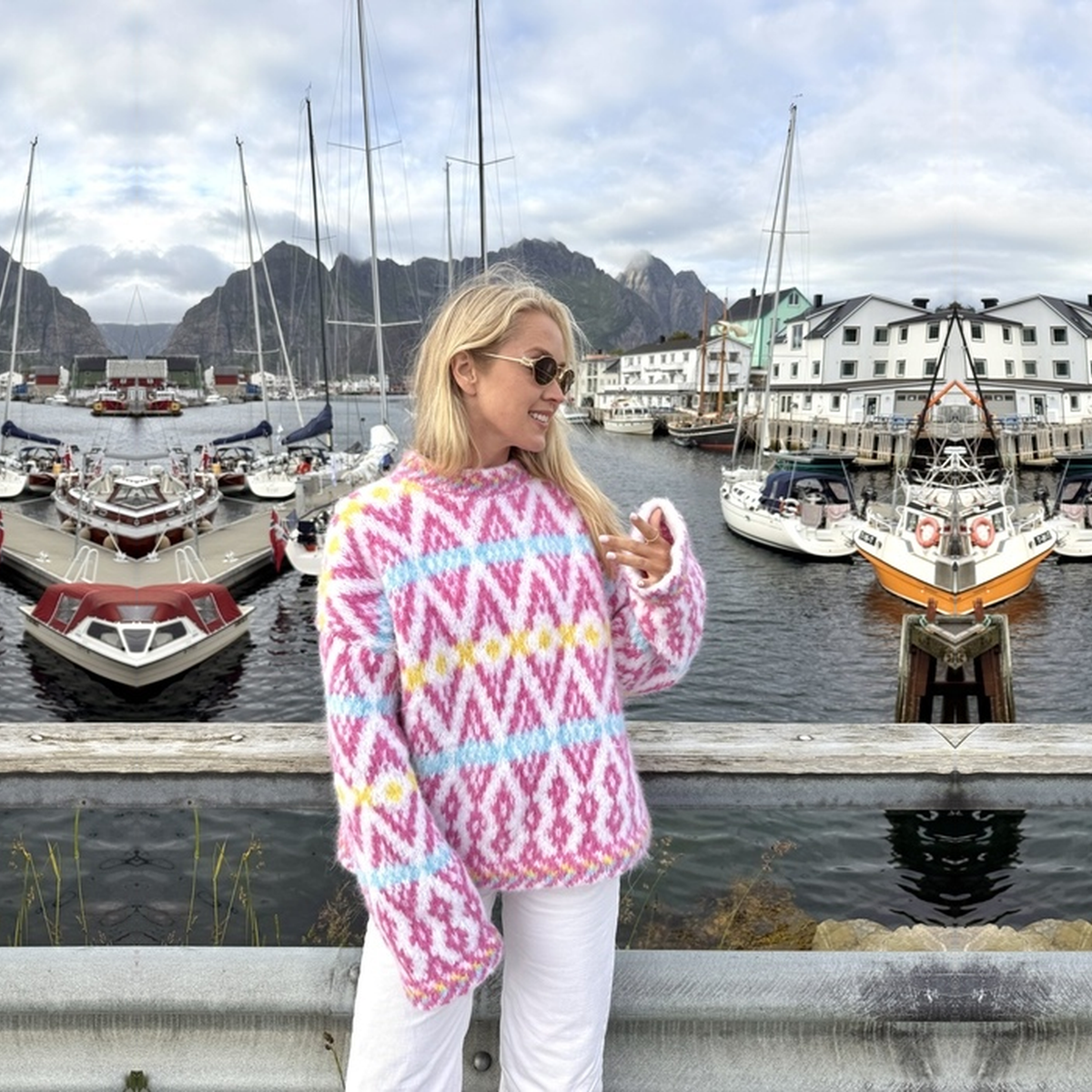 Strikkepakke Hakiri genser fuchsia