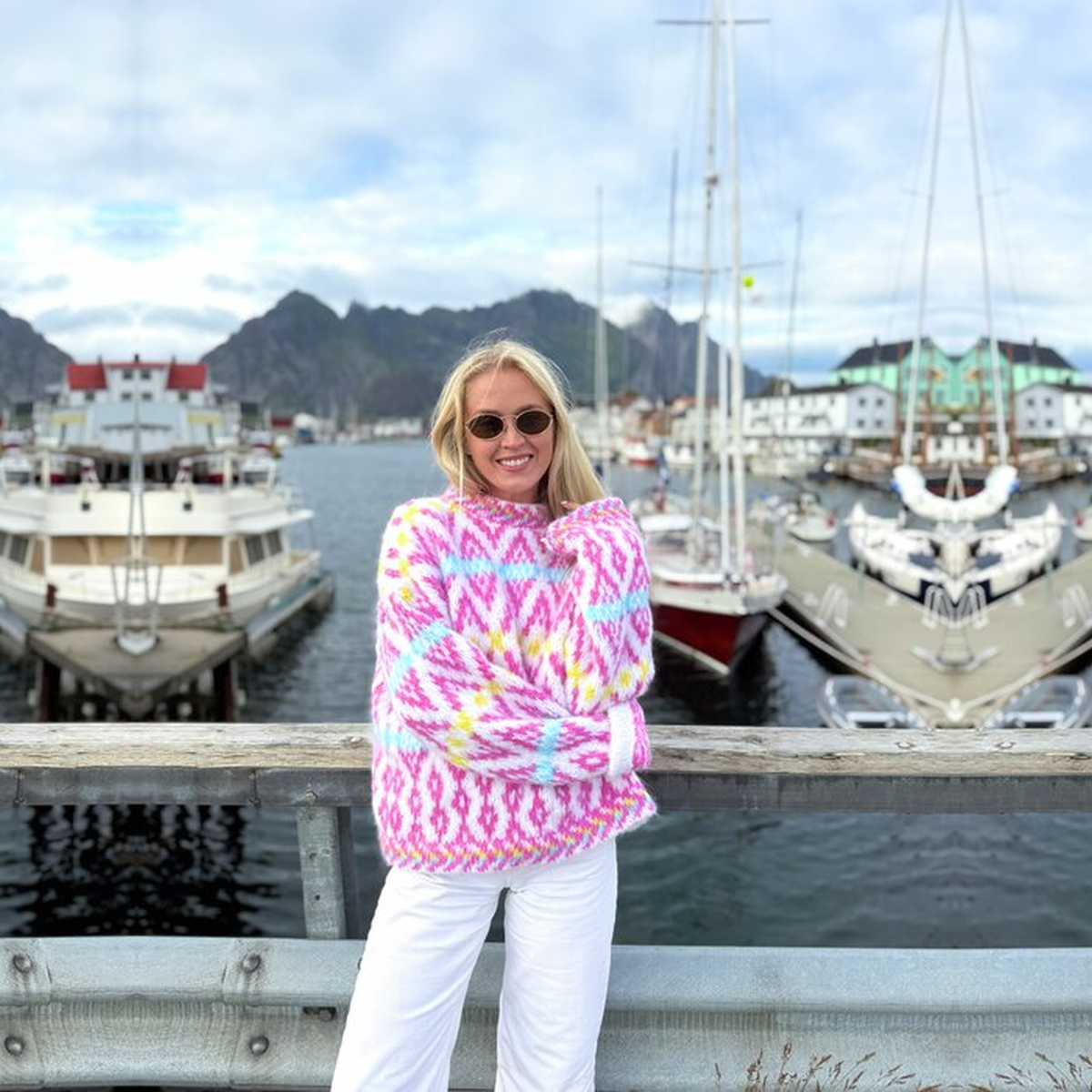 Strikkepakke Hakiri genser fuchsia