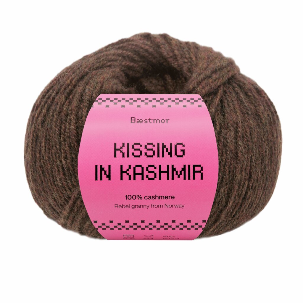 Kissing in Kashmir