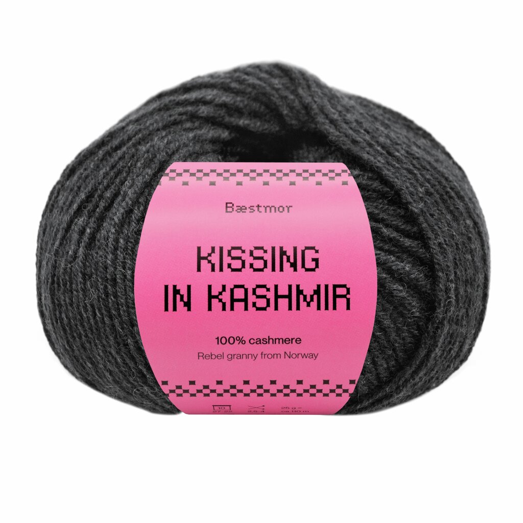 Kissing in Kashmir