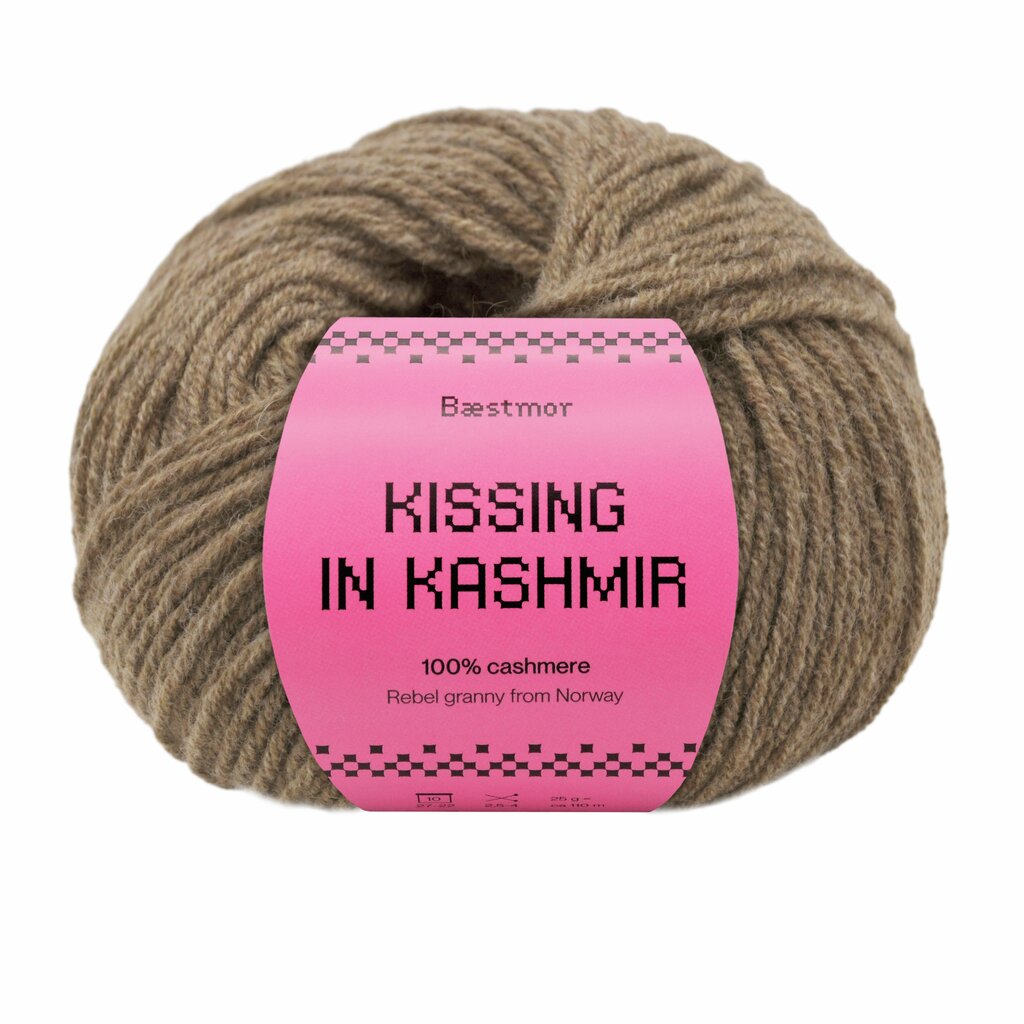 Kissing in Kashmir