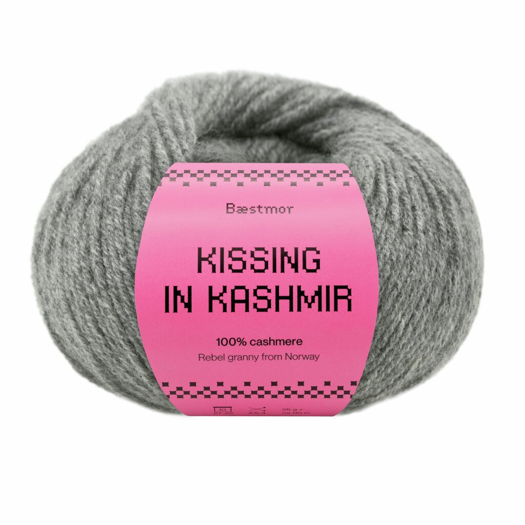 Kissing in Kashmir